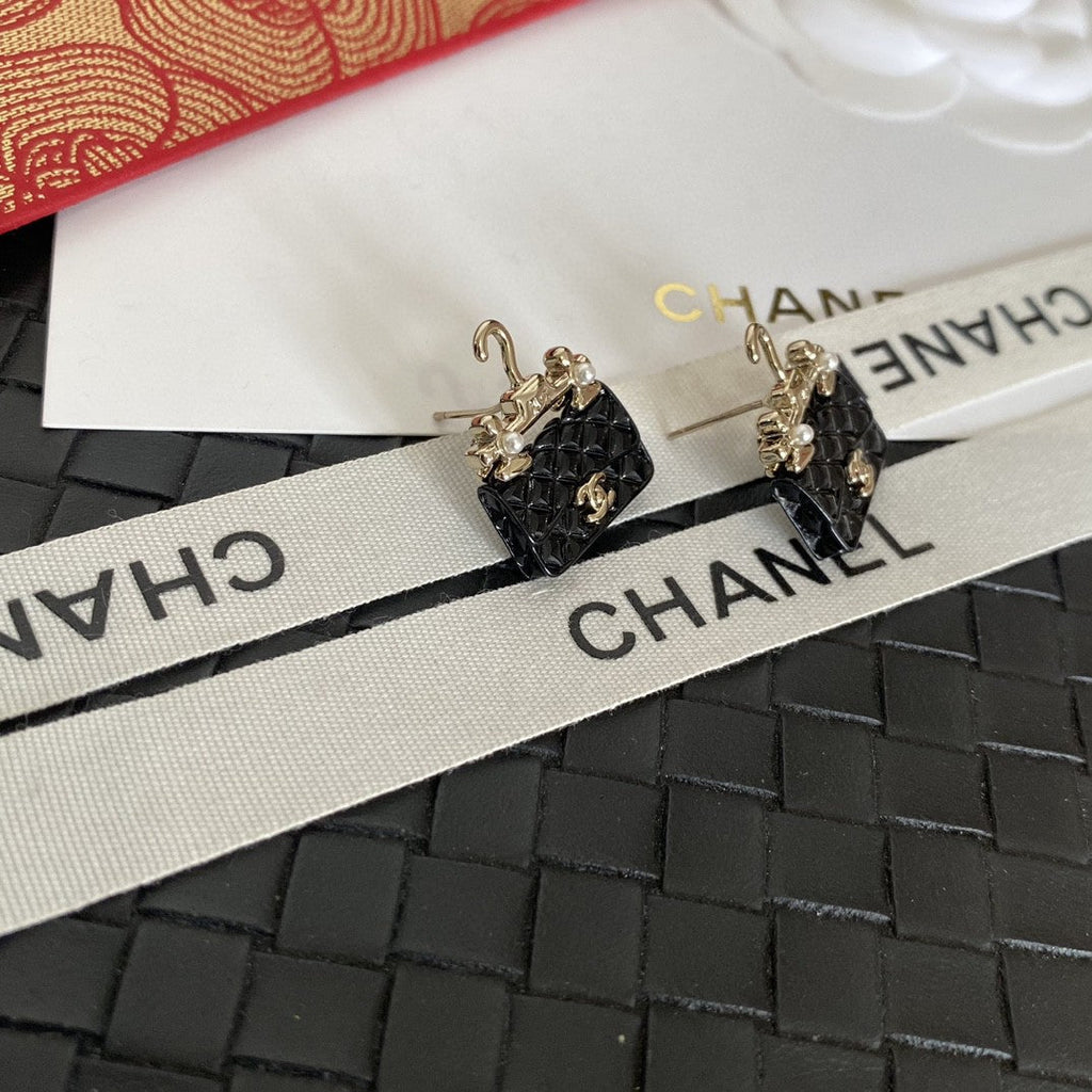 18K  Chanel Classic Bag Pendant Earrings