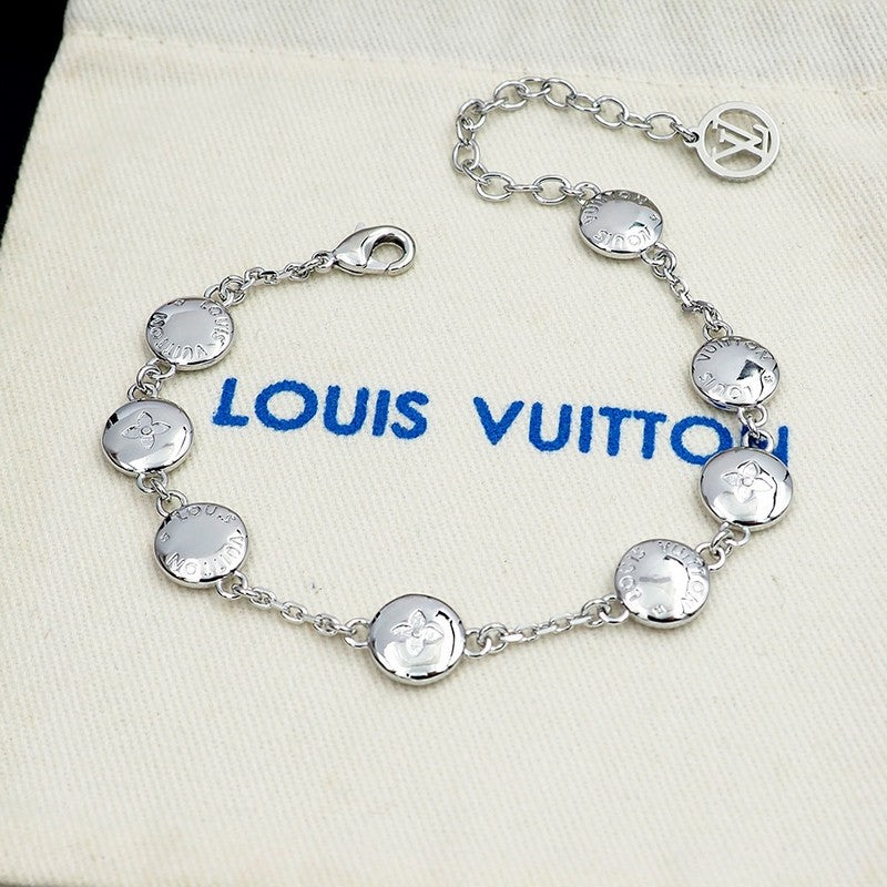 18K Louis Vuitton Studs Sautoir Bracelet