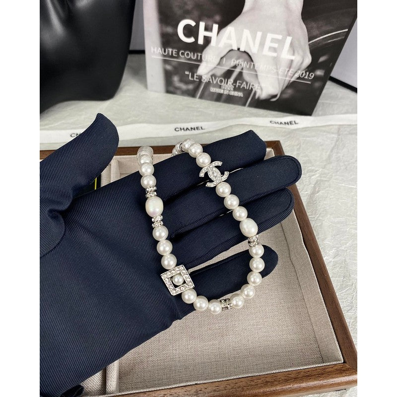 18K  Chanel Pearl Necklace