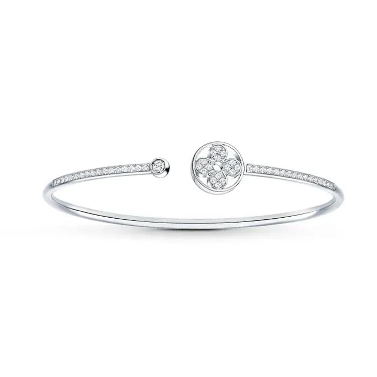 18K Louis Vuitton Idylle Blossom Twist Bracelet